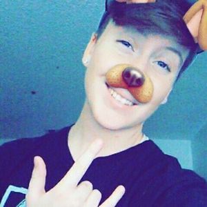 Meet your Posher, Alex